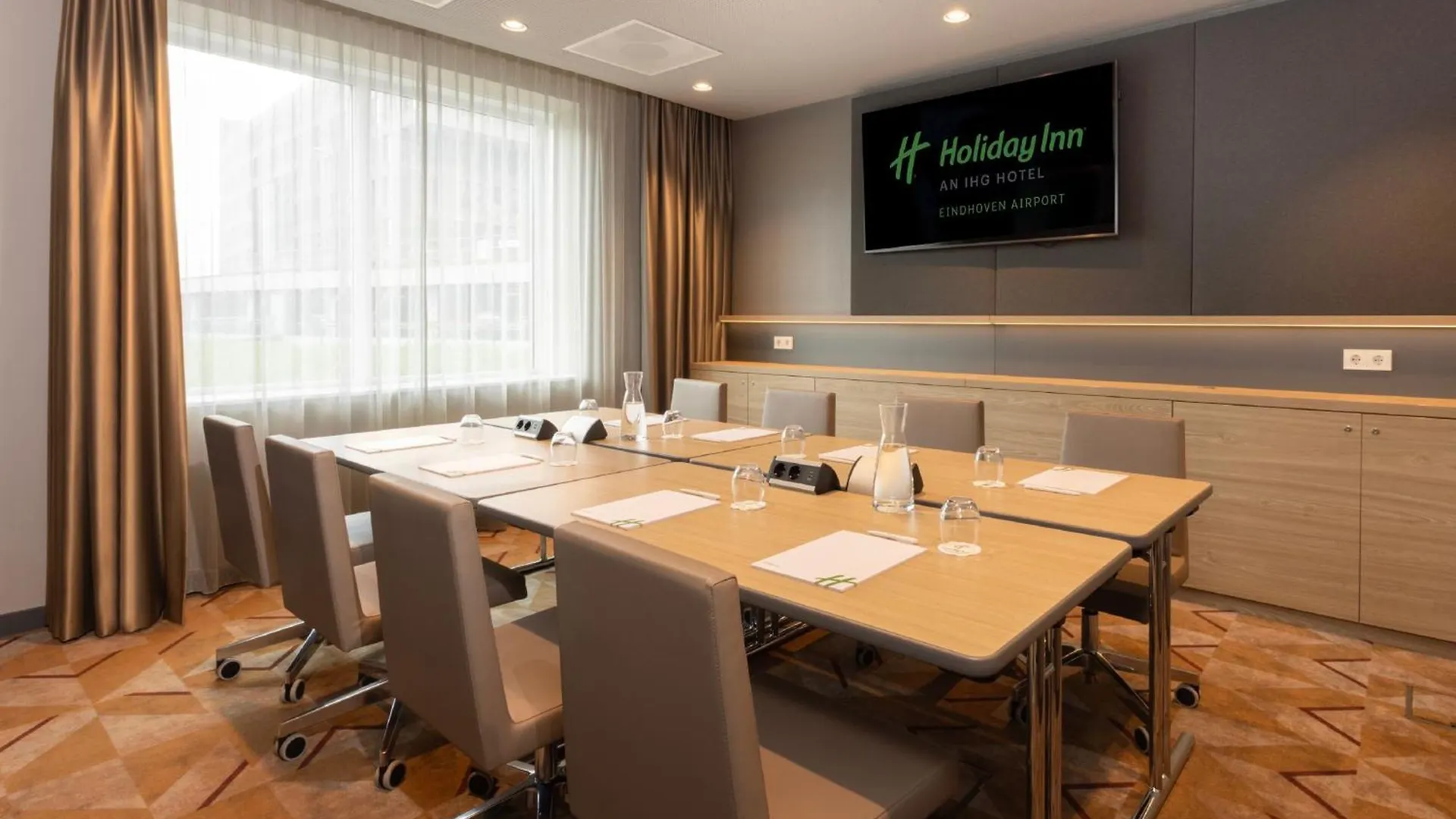 Holiday Inn - Eindhoven Airport By Ihg 4*,  Holandia